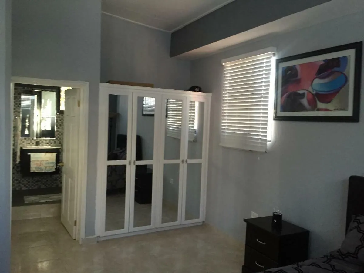 Skye Bar & Lounge Hotel Port-au-Prince
